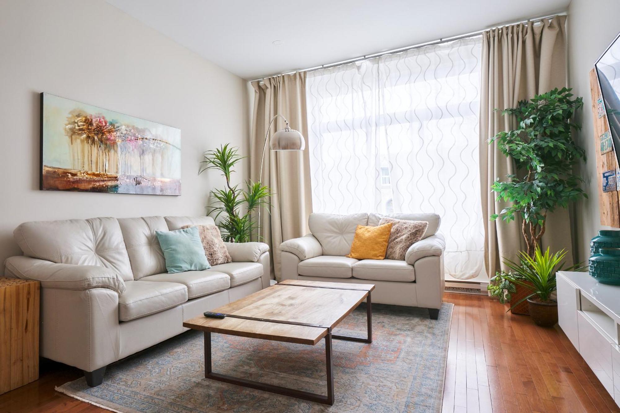 Mtlvacationrentals - The Fabfour * Montréal